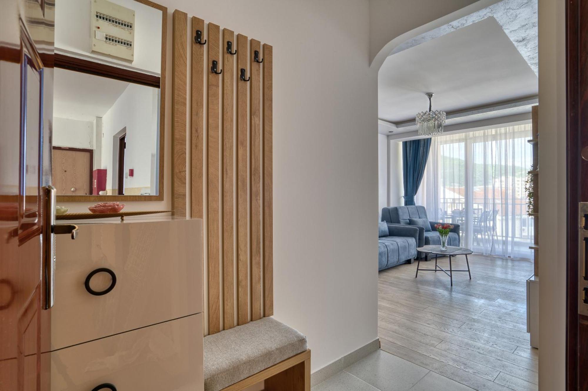 Comfort Apartment Near The Beach Budva Bagian luar foto