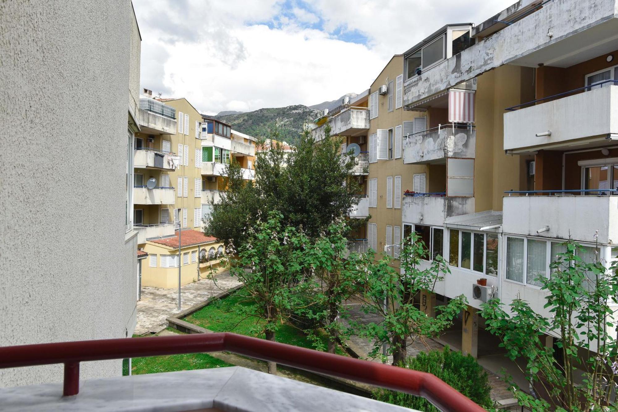 Comfort Apartment Near The Beach Budva Bagian luar foto