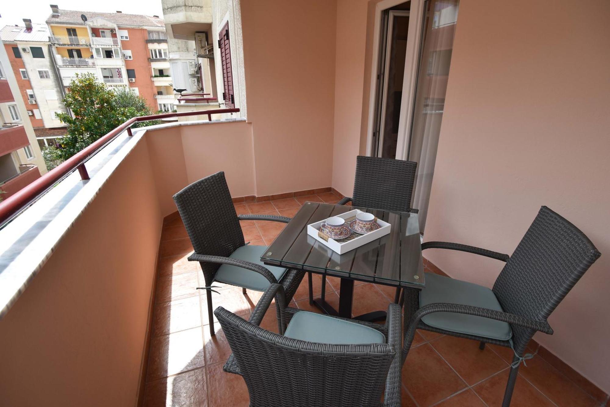 Comfort Apartment Near The Beach Budva Bagian luar foto