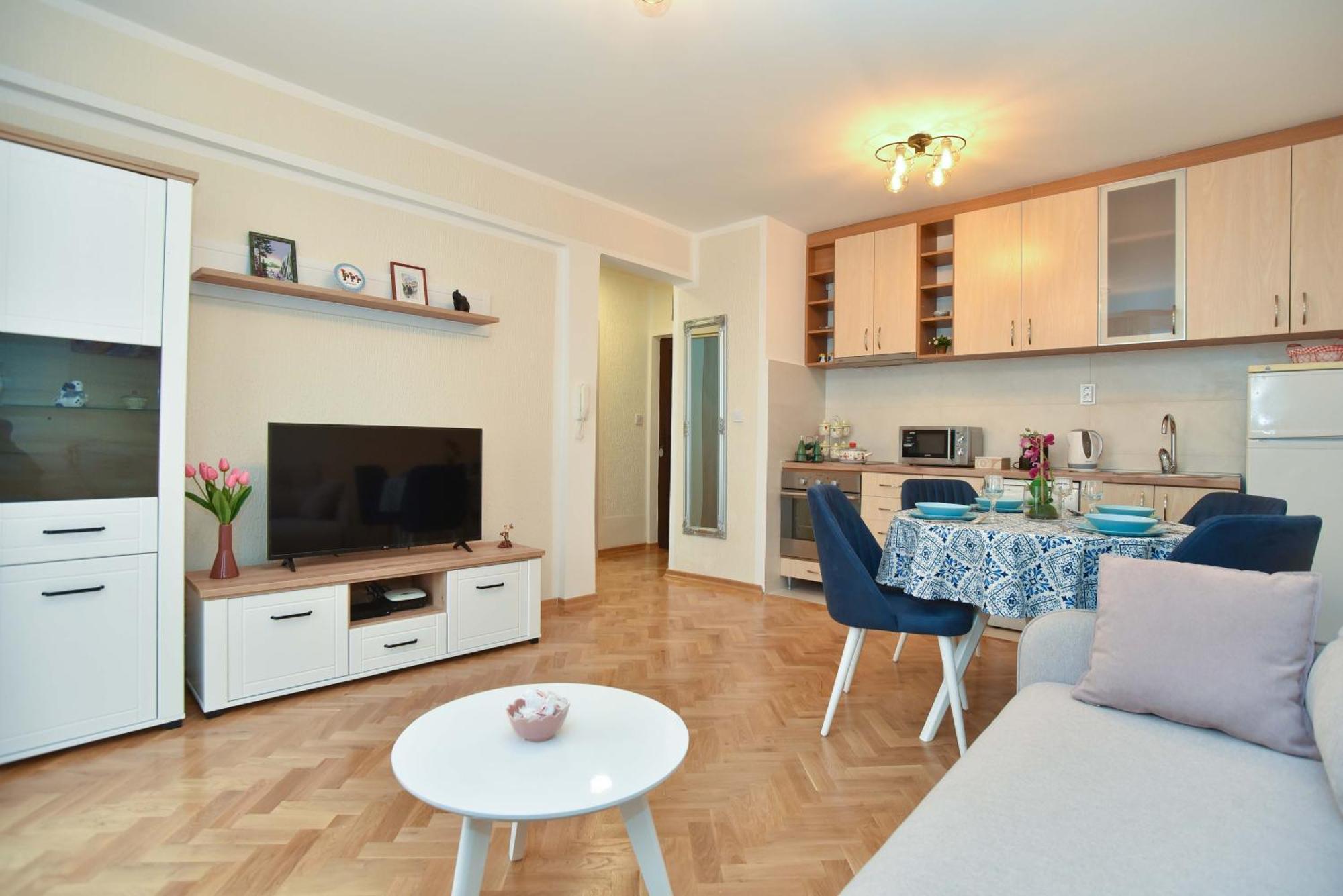 Comfort Apartment Near The Beach Budva Bagian luar foto