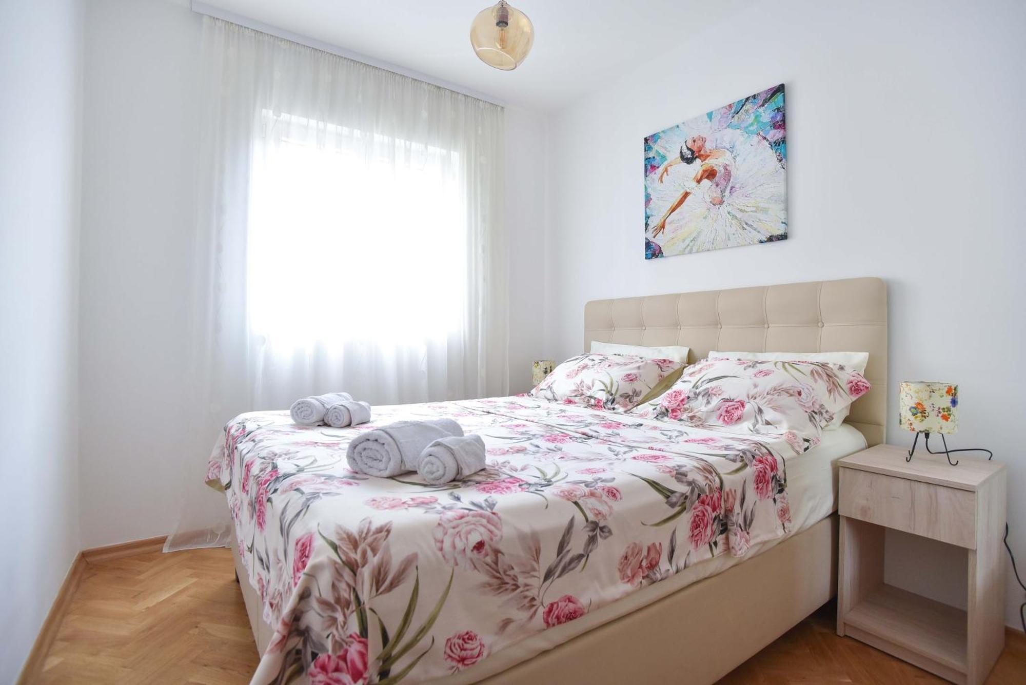 Comfort Apartment Near The Beach Budva Bagian luar foto
